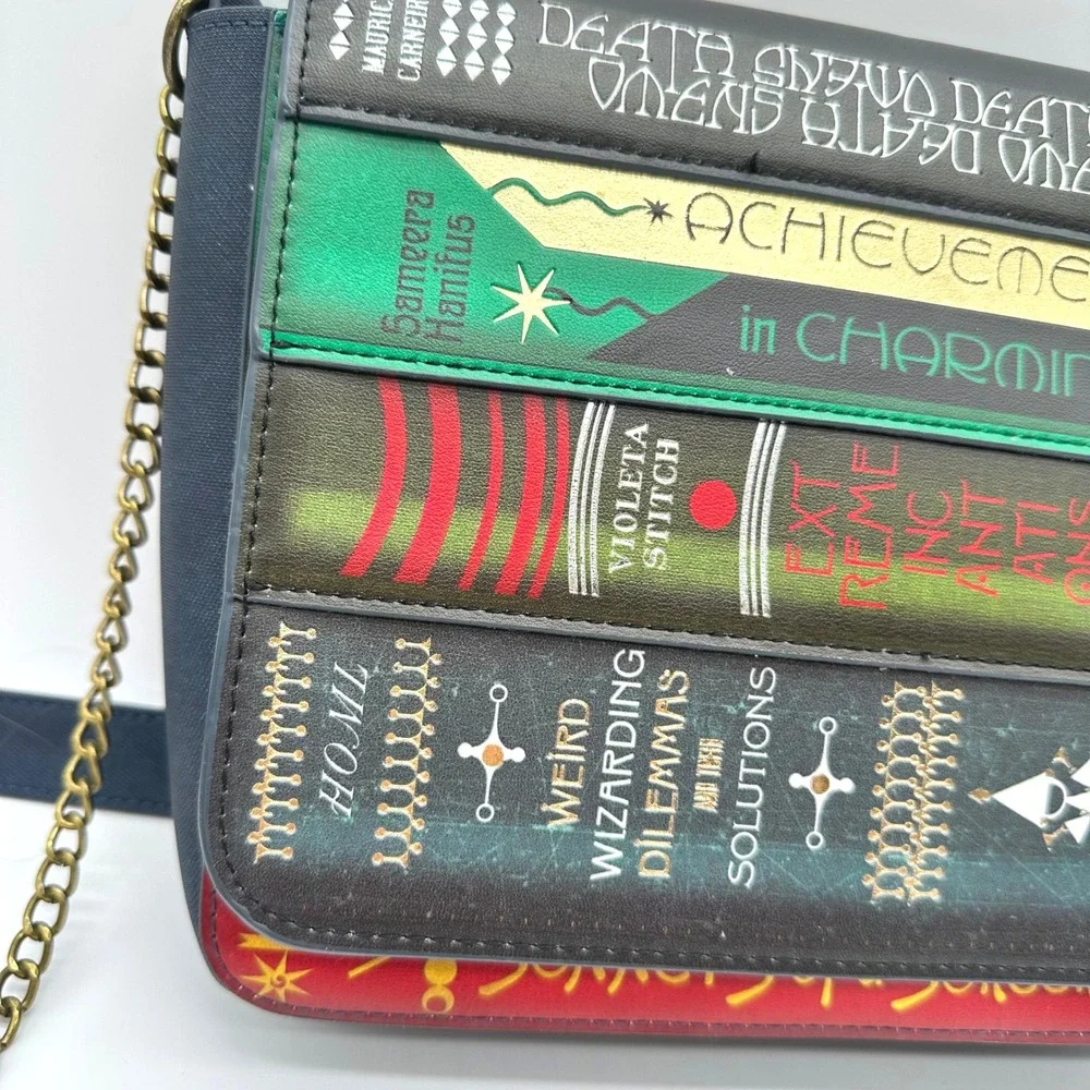 NWOT Loungefly Fantastic Beasts Secrets of Dumbledore Books Crossbody Bag Purse